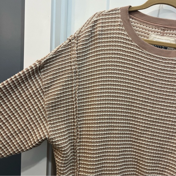 AMERICAN EAGLE AE BIG HUG WAFFLE CREW NECK SWEATSHIRT OVERSIZED CREAM TAN SZ S - Picture 2 of 9